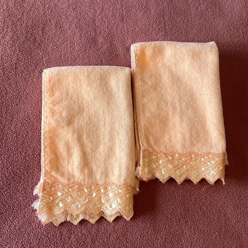 Two (2) Vintage Peach Fingertip Towels with Embroidered and Fringe Trim